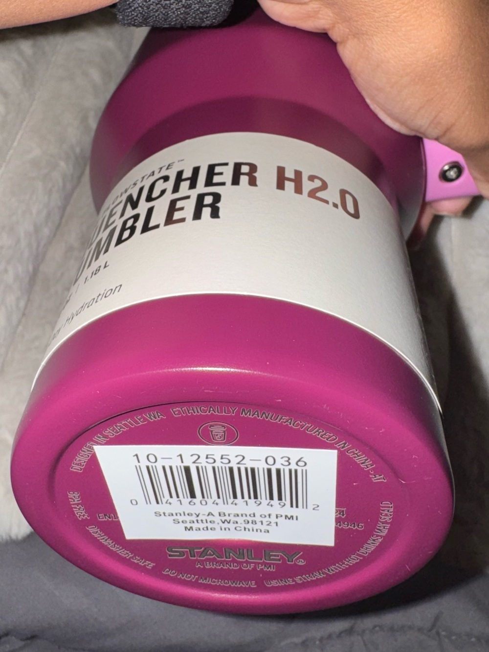 Stanley Quencher H2.0 Tumbler - Rose Bouquet - Picture 8 of 11